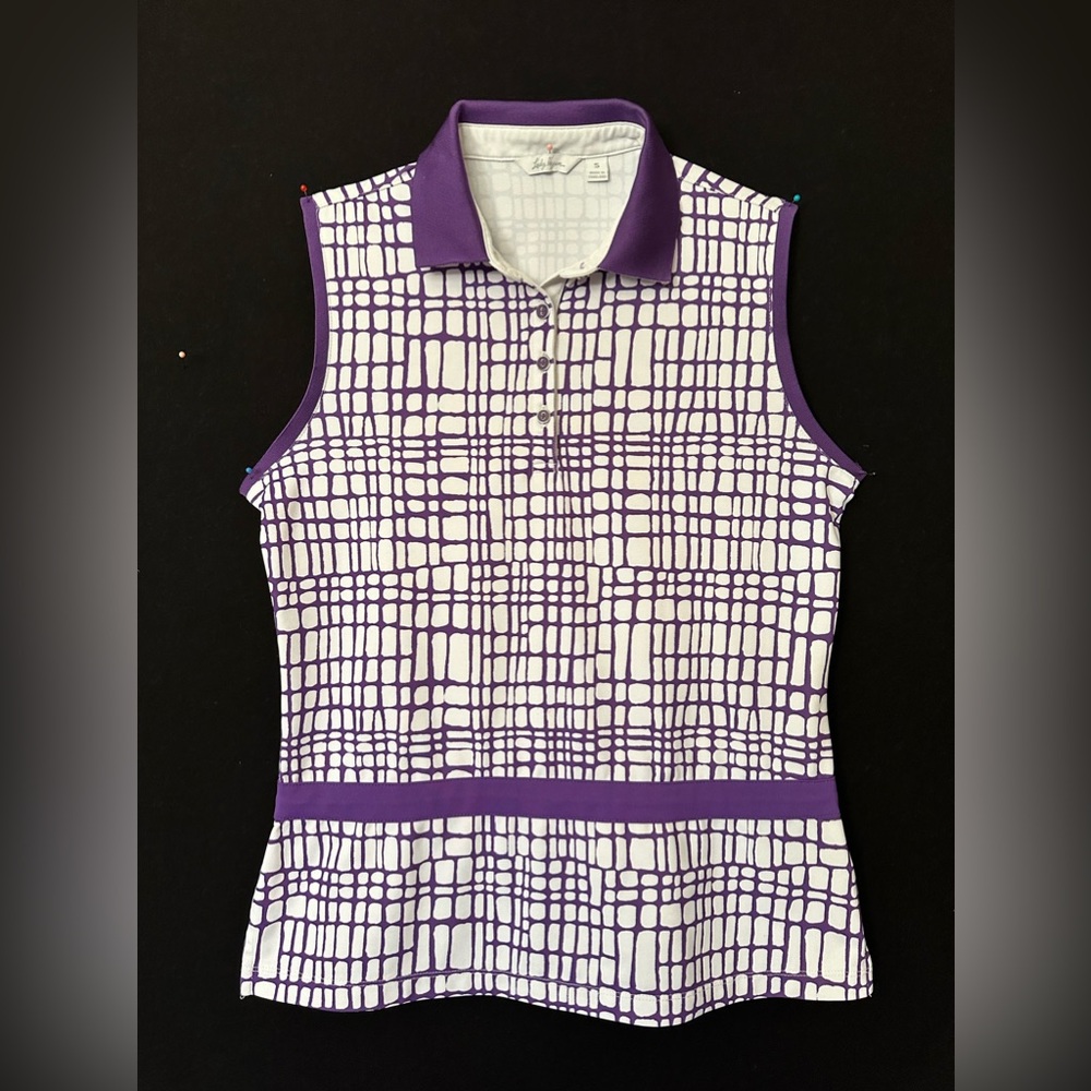 Lady Hagen Small,  Sleeveless, Purple and White Women’s Golf Shirt
